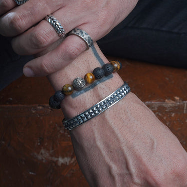 Fyre cuff bracelet in oxidixed 925 sterling silver