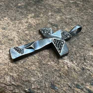 Faceted Cross Chain pendant in Sterling silver