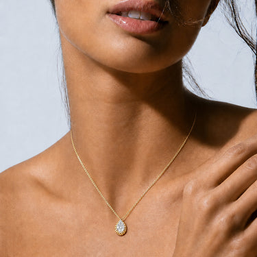 Scalor : Pear solitaire pendant necklace in 925 Sterling Silver