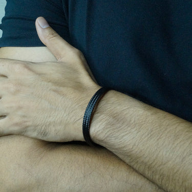 Thin Weave patterned Cuff Black finish