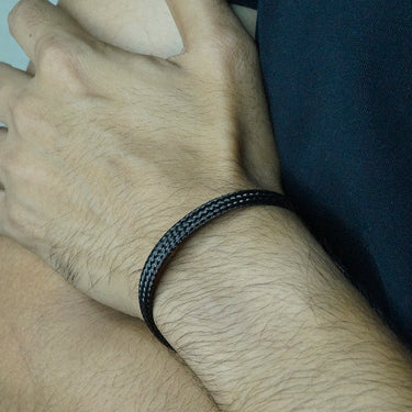 Thin Weave patterned Cuff Black finish