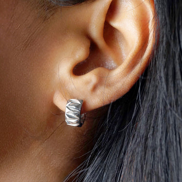 Pyramid mini Bali Earrings